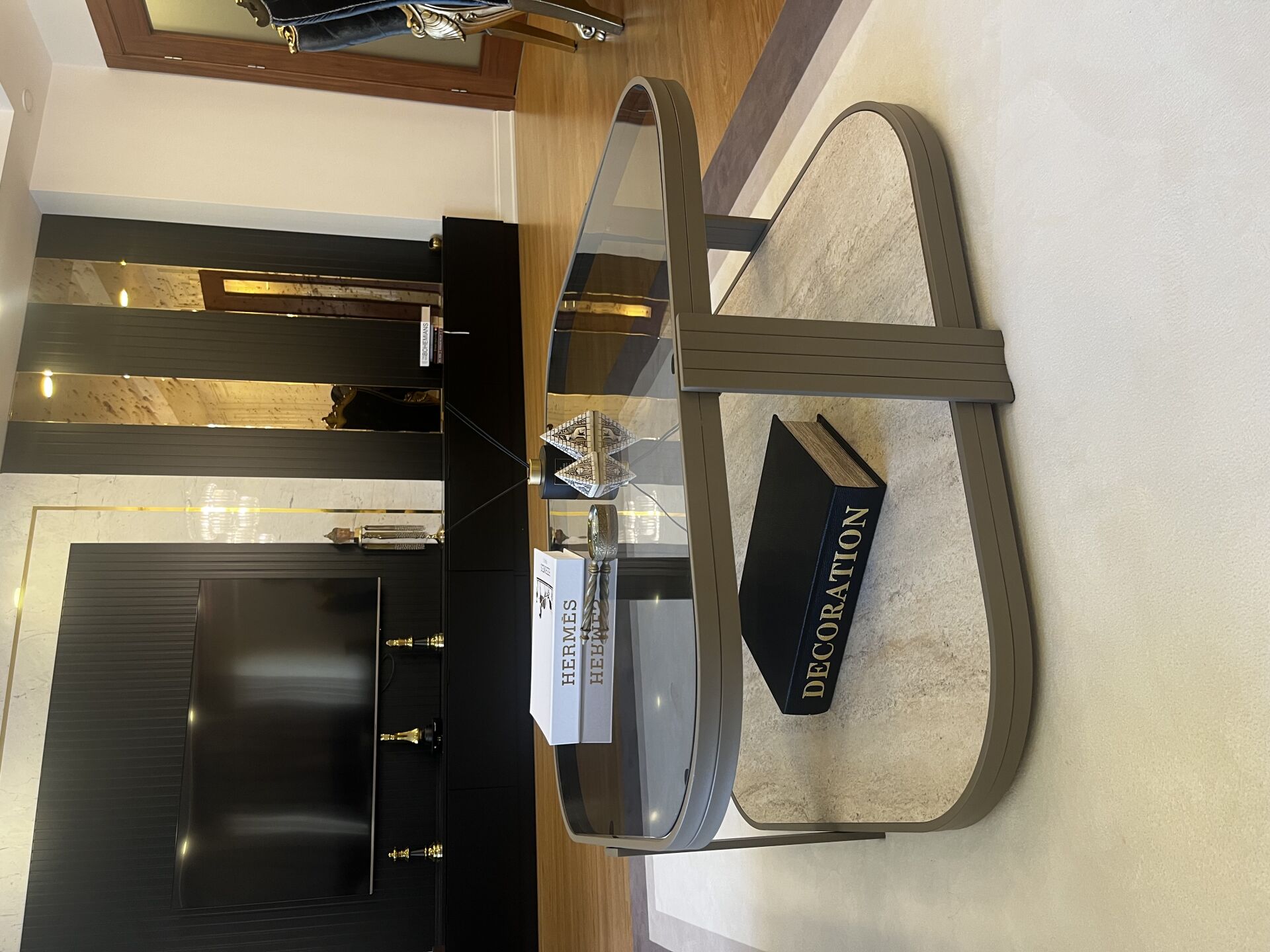 Valencia Orta Sehpa Temperli Füme Cam Modern Mobilya 90x90 Cm