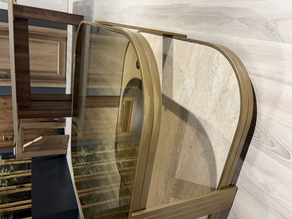 Valencia Orta Sehpa –Gold Eskitme Temperli Füme Cam & Metal Gövde Modern Tasarım 90×90 cm